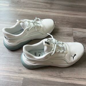 PUMA Women’s Sneakers White & Green Size 8 Like New